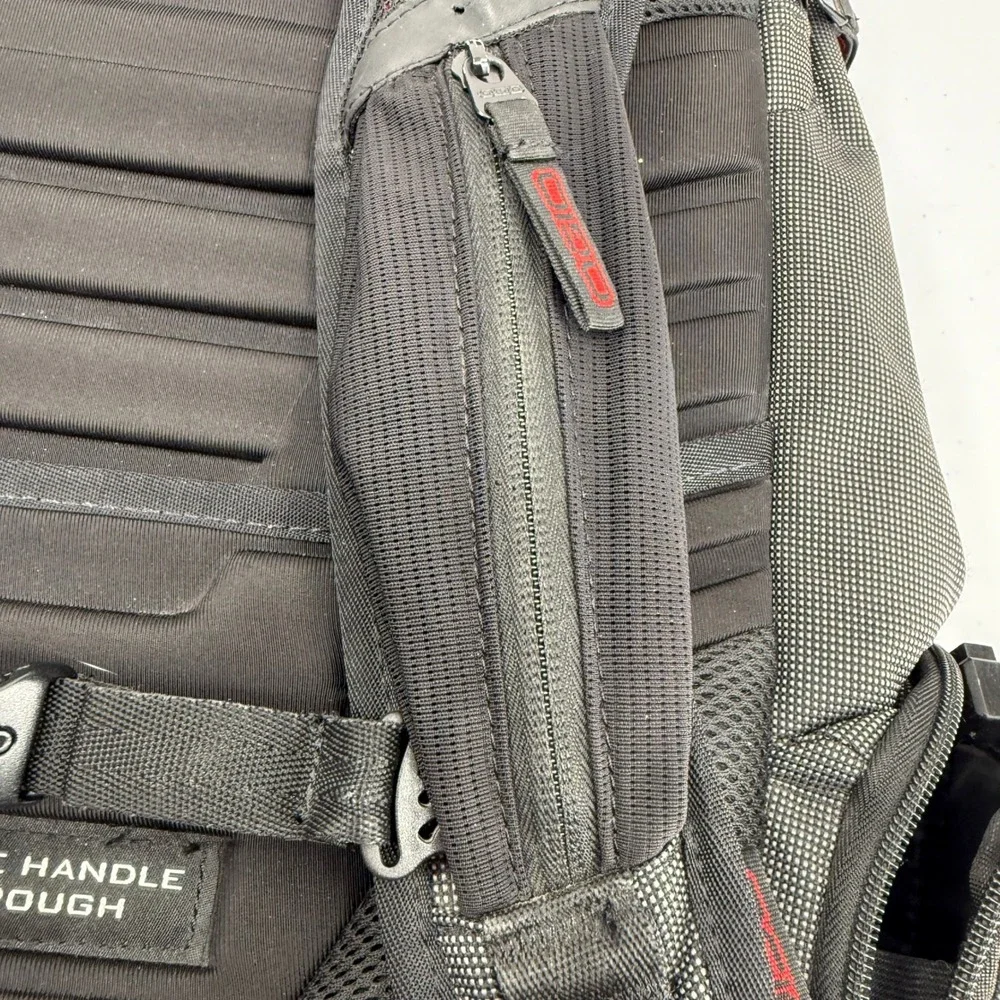 OGIO Renegade RSS Backpack Mens OS Black Gray Laptop Tech Travel Carry on Bag